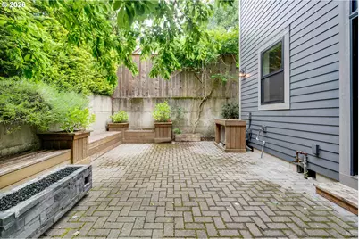 3825 SE Rural St, Portland, OR 97202 - Photo 33