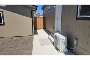 2544 Rosebay St, Eugene, OR 97402 - Photo 21