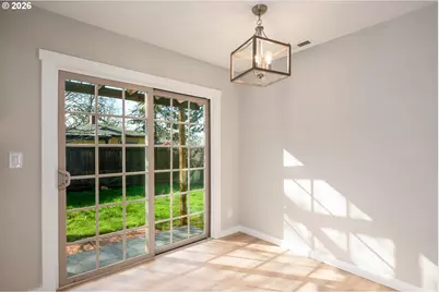 3069 W Sherwood Ave, Roseburg, OR 97471 - Photo 15