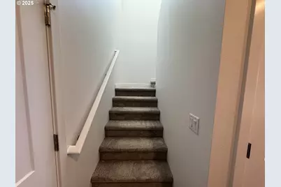 361 SE Kitzmiller Dr, Dallas, OR 97338 - Photo 9