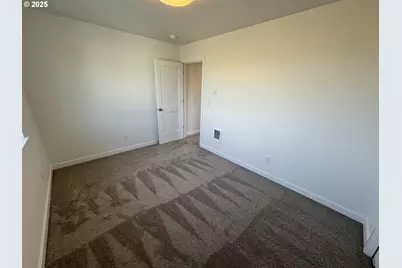 361 SE Kitzmiller Dr, Dallas, OR 97338 - Photo 17