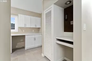 4565 NE 86th Ave, Portland, OR 97220 - Photo 15