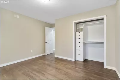 4565 NE 86th Ave, Portland, OR 97220 - Photo 25