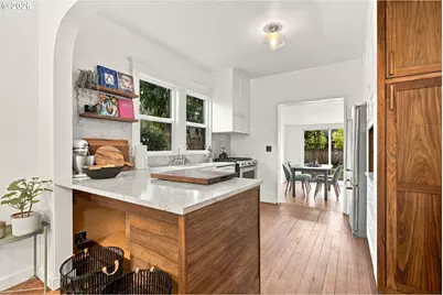 5034 SE Martins St, Portland, OR 97206 - Photo 9