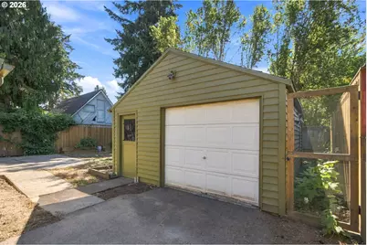 5034 SE Martins St, Portland, OR 97206 - Photo 43
