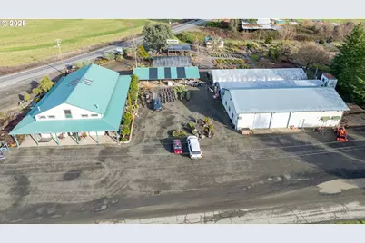 8580 Old Highway 99, Winston, OR 97496 - Photo 15