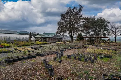 8580 Old Highway 99, Winston, OR 97496 - Photo 27