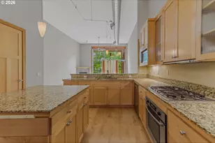 2006 SE Morrison St, Portland, OR 97214 - Photo 7