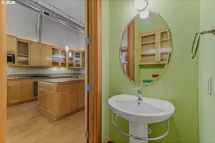 2006 SE Morrison St, Portland, OR 97214 - Photo 17