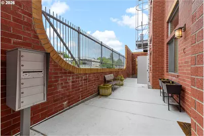 2006 SE Morrison St #B, Portland, OR 97214 - Photo 37