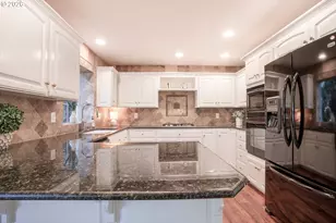 3152 Wolf Meadows Ln, Eugene, OR 97408 - Photo 9