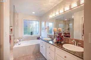 3152 Wolf Meadows Ln, Eugene, OR 97408 - Photo 11