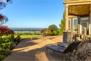 31155 SW Laurelview Rd, Hillsboro, OR 97123 - Photo 5