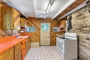 29544 E Road 12, Rhododendron, OR 97049 - Photo 15