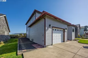 1587 NW 39th St, Lincoln City, OR 97367 - Photo 43