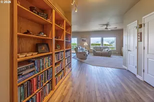 1587 NW 39th St, Lincoln City, OR 97367 - Photo 7