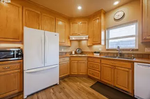 1587 NW 39th St, Lincoln City, OR 97367 - Photo 13
