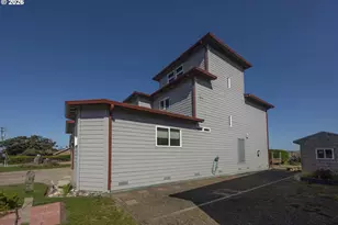1587 NW 39th St, Lincoln City, OR 97367 - Photo 41