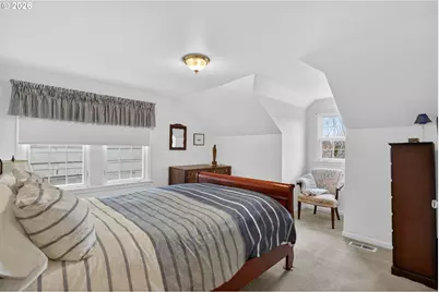 728 NE Royal Ct, Portland, OR 97232 - Photo 19