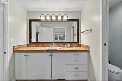 728 NE Royal Ct, Portland, OR 97232 - Photo 29