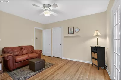 728 NE Royal Ct, Portland, OR 97232 - Photo 15