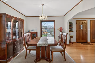 728 NE Royal Ct, Portland, OR 97232 - Photo 7