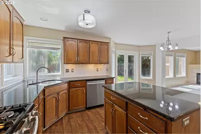 215 NW 150th Way NW, Vancouver, WA 98685 - Photo 15