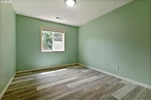 215 NW 150th Way NW, Vancouver, WA 98685 - Photo 29