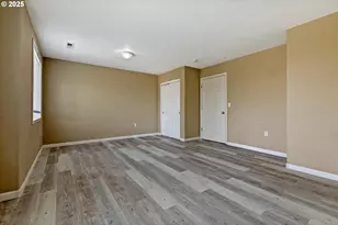 215 NW 150th Way NW, Vancouver, WA 98685 - Photo 19