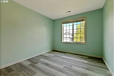 215 NW 150th Way NW, Vancouver, WA 98685 - Photo 27