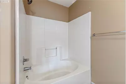 215 NW 150th Way NW, Vancouver, WA 98685 - Photo 25