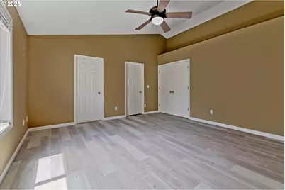 215 NW 150th Way NW, Vancouver, WA 98685 - Photo 23