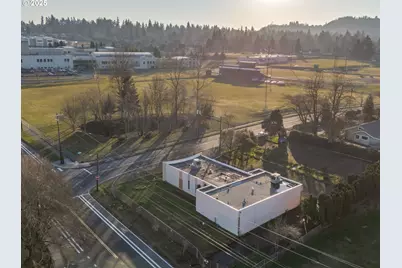 12105 NE Prescott St, Portland, OR 97220 - Photo 35