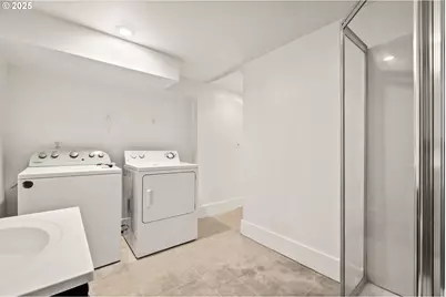 6219 N Minnesota Ave, Portland, OR 97217 - Photo 23