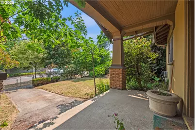 6219 N Minnesota Ave, Portland, OR 97217 - Photo 5