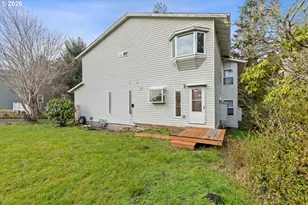 1945 NE 7th Dr, Lincoln City, OR 97367 - Photo 21