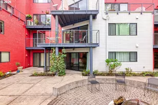 810 NW Naito Pkwy, Portland, OR 97209 - Photo 11
