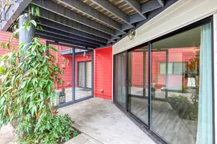 810 NW Naito Pkwy, Portland, OR 97209 - Photo 3