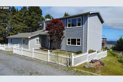 220 Flake St, Port Orford, OR 97465 - Photo 1