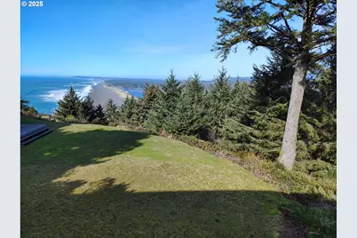 220 Flake St, Port Orford, OR 97465 - Photo 7