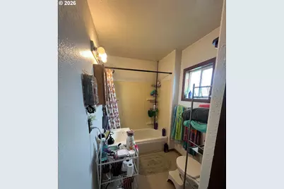 1485 Lakeshore Dr, Coos Bay, OR 97420 - Photo 7