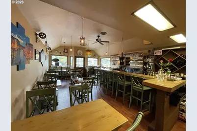 1277 Bay St, Florence, OR 97439 - Photo 5