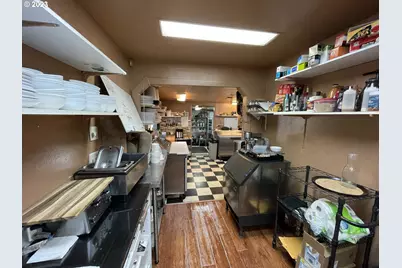 1277 Bay St, Florence, OR 97439 - Photo 19