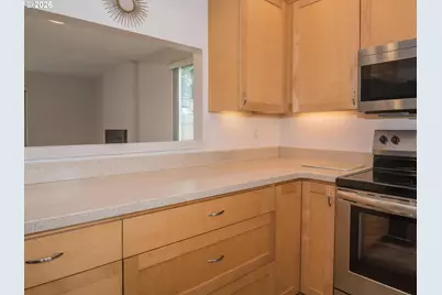 685 NE Paloma Ave, Gresham, OR 97030 - Photo 13