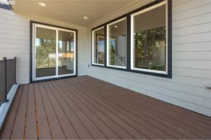 16832 SE Shimmering Leaf St, Happy Valley, OR 97086 - Photo 15