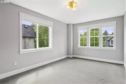 19302 Riverwood Ln, Lake Oswego, OR 97035 - Photo 31
