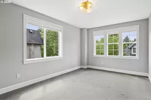 19302 Riverwood Ln, Lake Oswego, OR 97035 - Photo 31