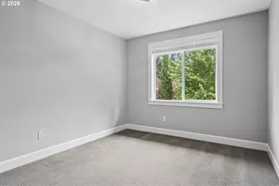 19302 Riverwood Ln, Lake Oswego, OR 97035 - Photo 27