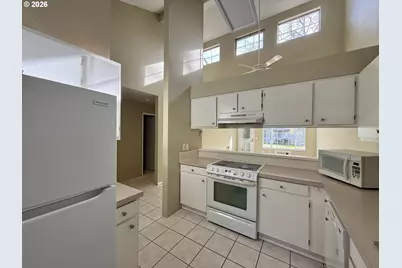 13775 SW Scholls Ferry Rd SW #11, Beaverton, OR 97008 - Photo 5