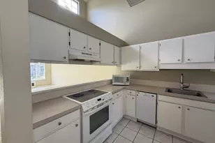 13775 SW Scholls Ferry Rd SW, Beaverton, OR 97008 - Photo 7